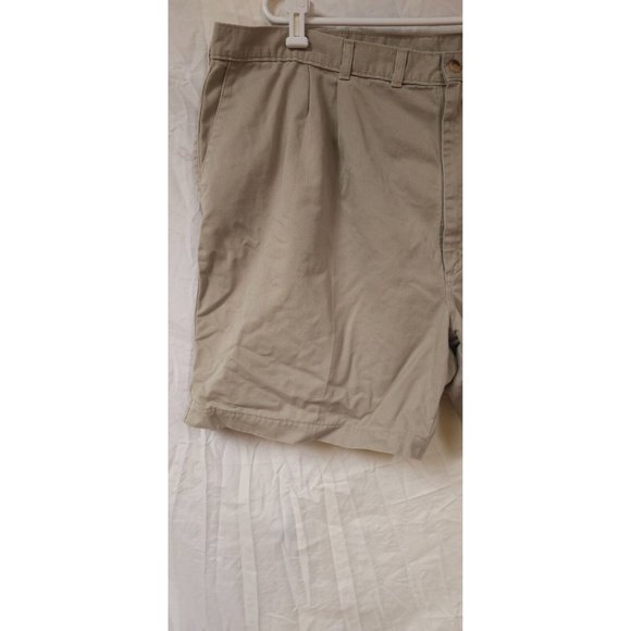 Wrangler Timbercreek Mens 46 Beige Khaki Chino Comfort Front Pleated Shorts - Picture 3 of 13